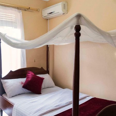 Rwenzori International Hotel Kasese Exterior photo