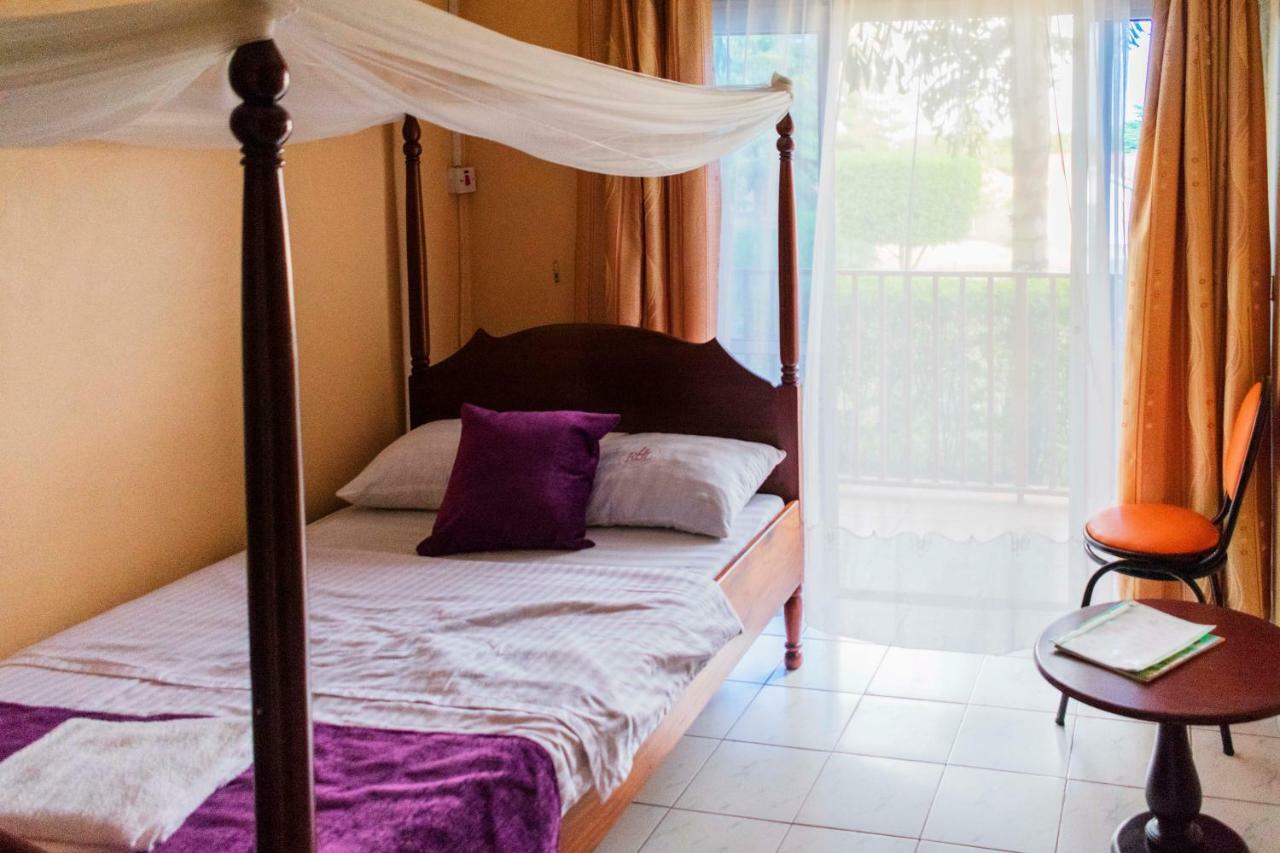 Rwenzori International Hotel Kasese Exterior photo