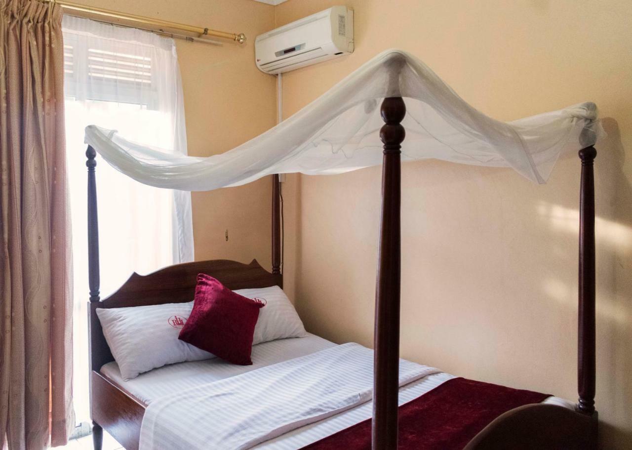 Rwenzori International Hotel Kasese Exterior photo