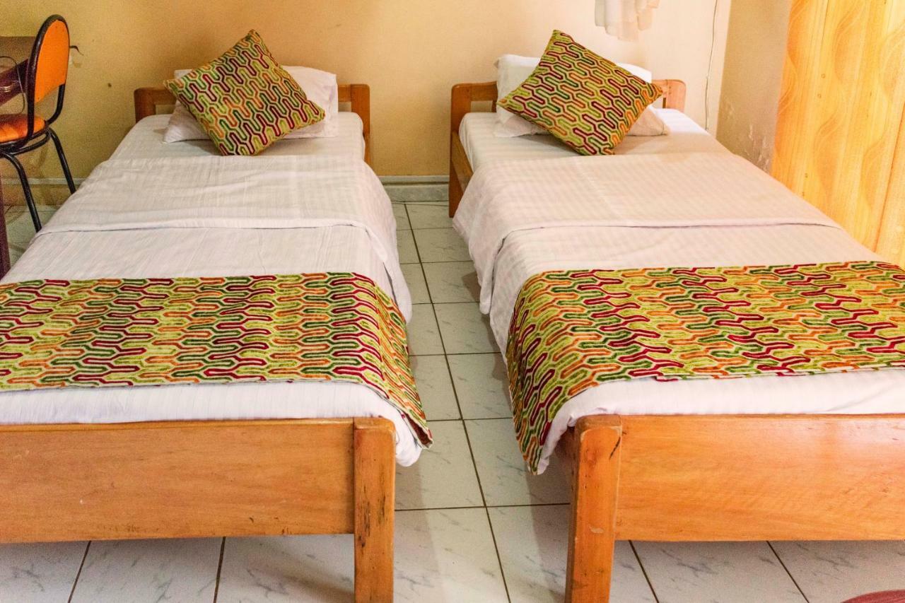 Rwenzori International Hotel Kasese Exterior photo